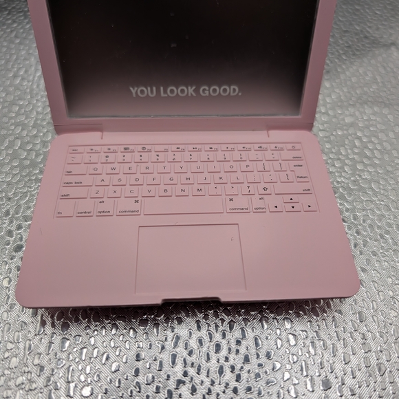 Glossier Brow Set 8 Boy Brow Arch 6 Boy Brow Pomade-Mirror Compact New Inbox - Picture 3 of 6